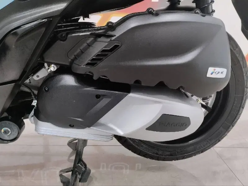 Piaggio Medley 200 S (2025 - 26) (6)