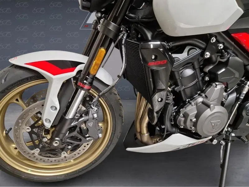 Triumph Trident 800 (2026) (5)