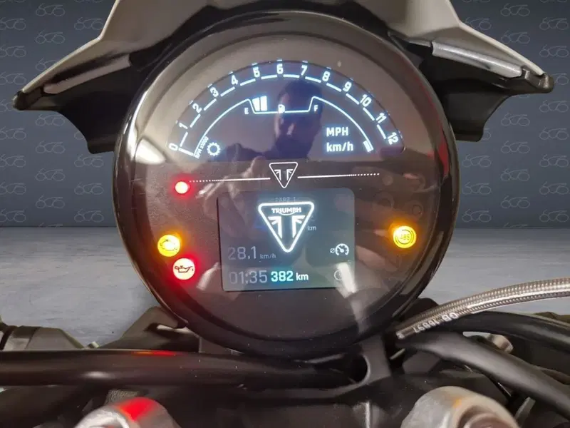 Triumph Trident 800 (2026) (7)