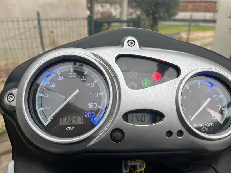 Bmw F 650 GS (2000 - 03) (9)