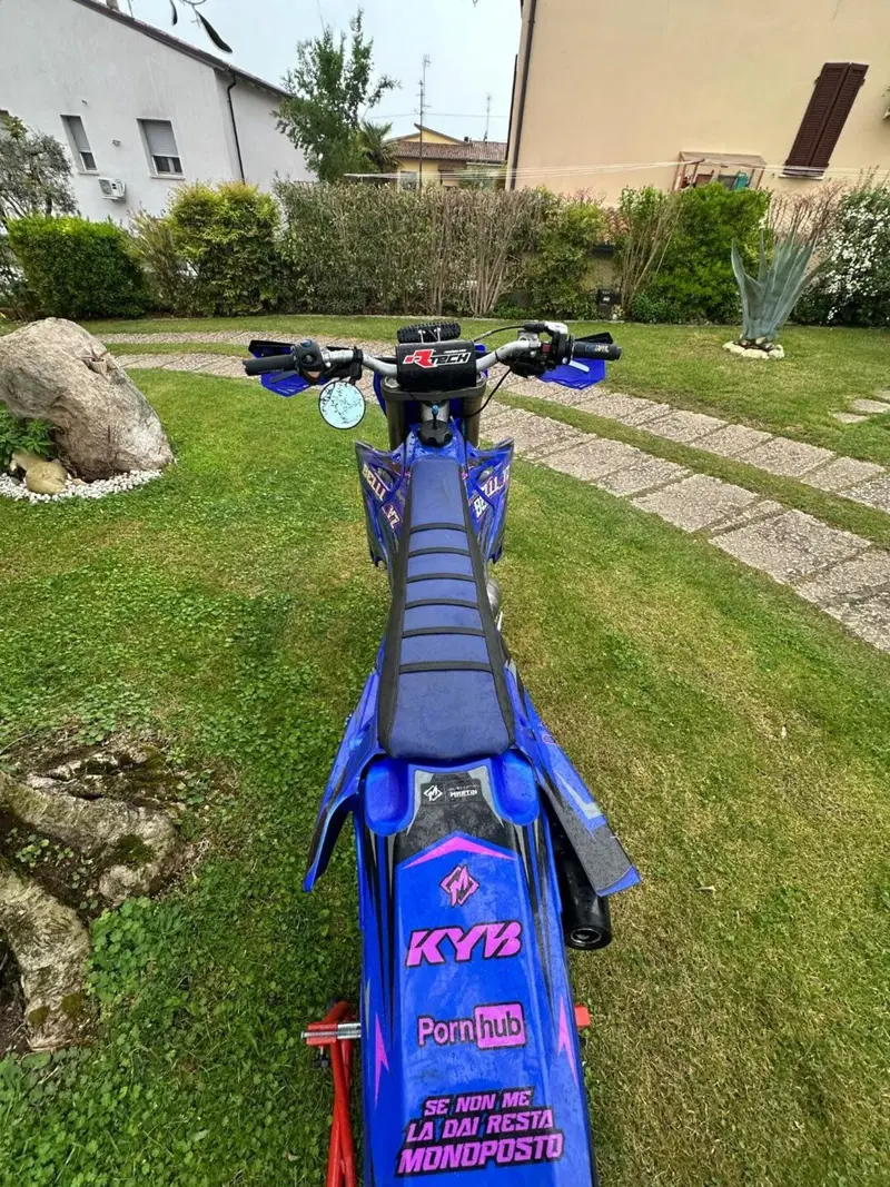Yamaha YZ 125 (2014) (9)
