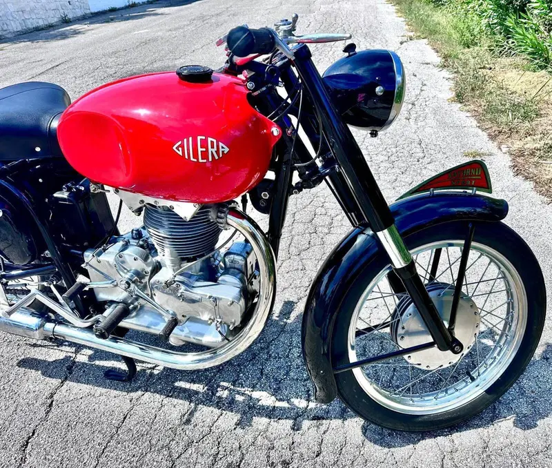Gilera Saturno GT (2)
