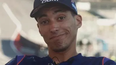 MotoGP 2026. Toprak Razgatlioglu risponde alle domande dei fan: "Come fare uno stoppie? Facile, usa il freno davanti!" [VIDEO]