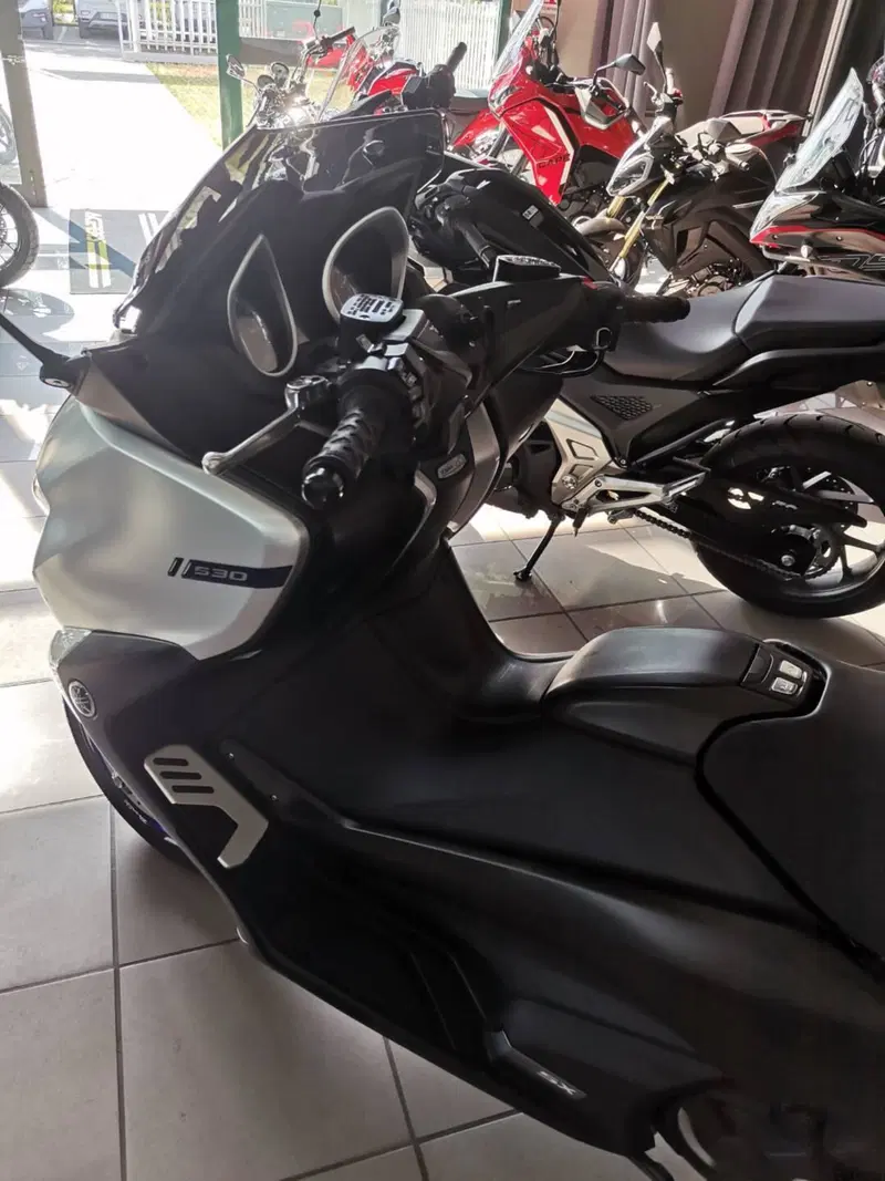 Yamaha T-Max 530 SX (2017 - 19) (8)