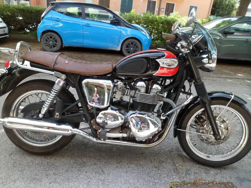 Triumph Bonneville (2007 - 16)