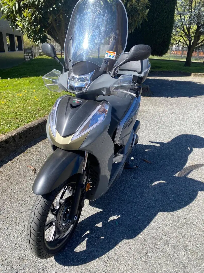 Honda SH 300 i Sport ABS (2018 - 20) (3)