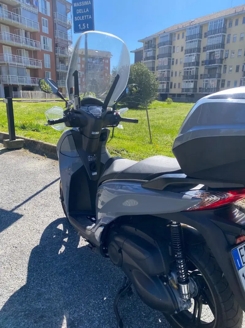 Honda SH 300 i Sport ABS (2018 - 20) (4)