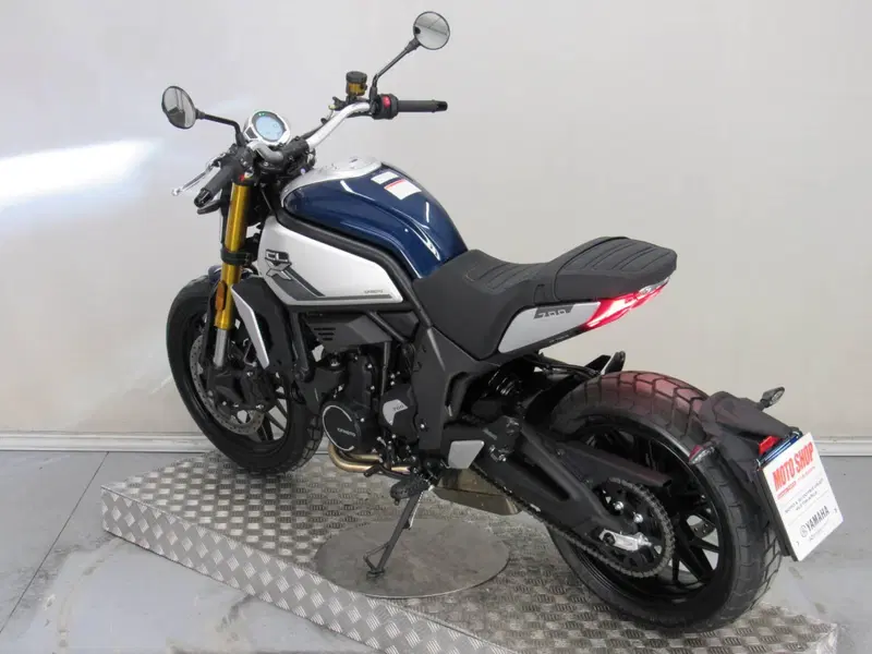 CFMOTO 700CL-X Heritage (2021 - 26) (6)