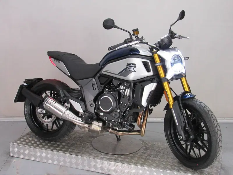 CFMOTO 700CL-X Heritage (2021 - 26) (9)