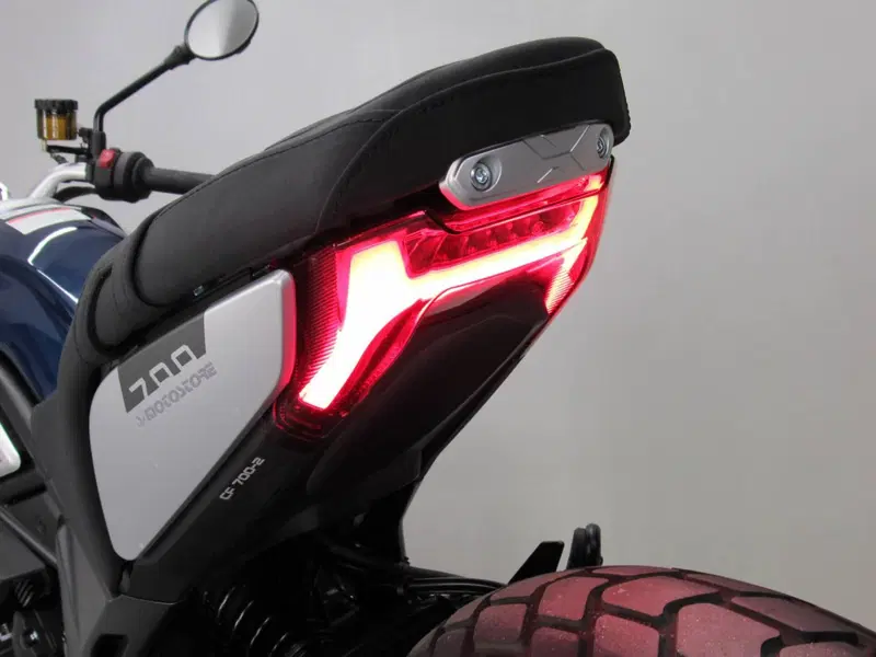 CFMOTO 700CL-X Heritage (2021 - 26) (10)