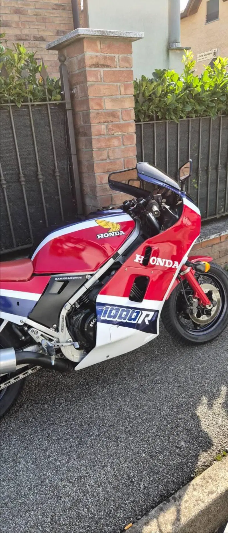 Honda VF 1000 F (1985 - 87) (2)