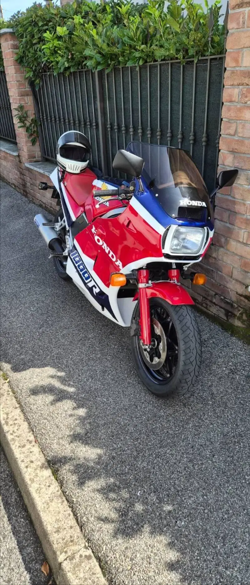 Honda VF 1000 F (1985 - 87) (3)