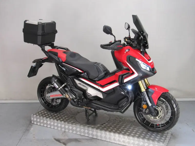 Honda X-ADV 750 (2017) (9)