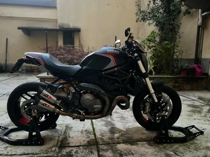 Ducati Monster 821 Stealth (2019 - 20) (8)