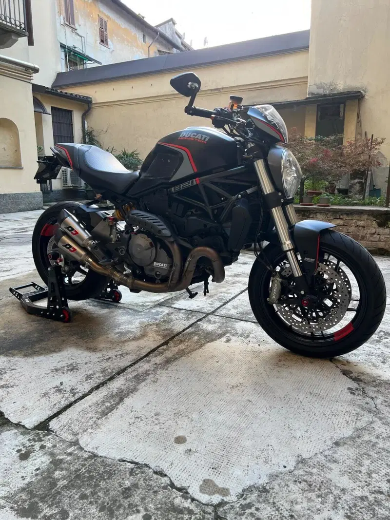 Ducati Monster 821 Stealth (2019 - 20) (12)