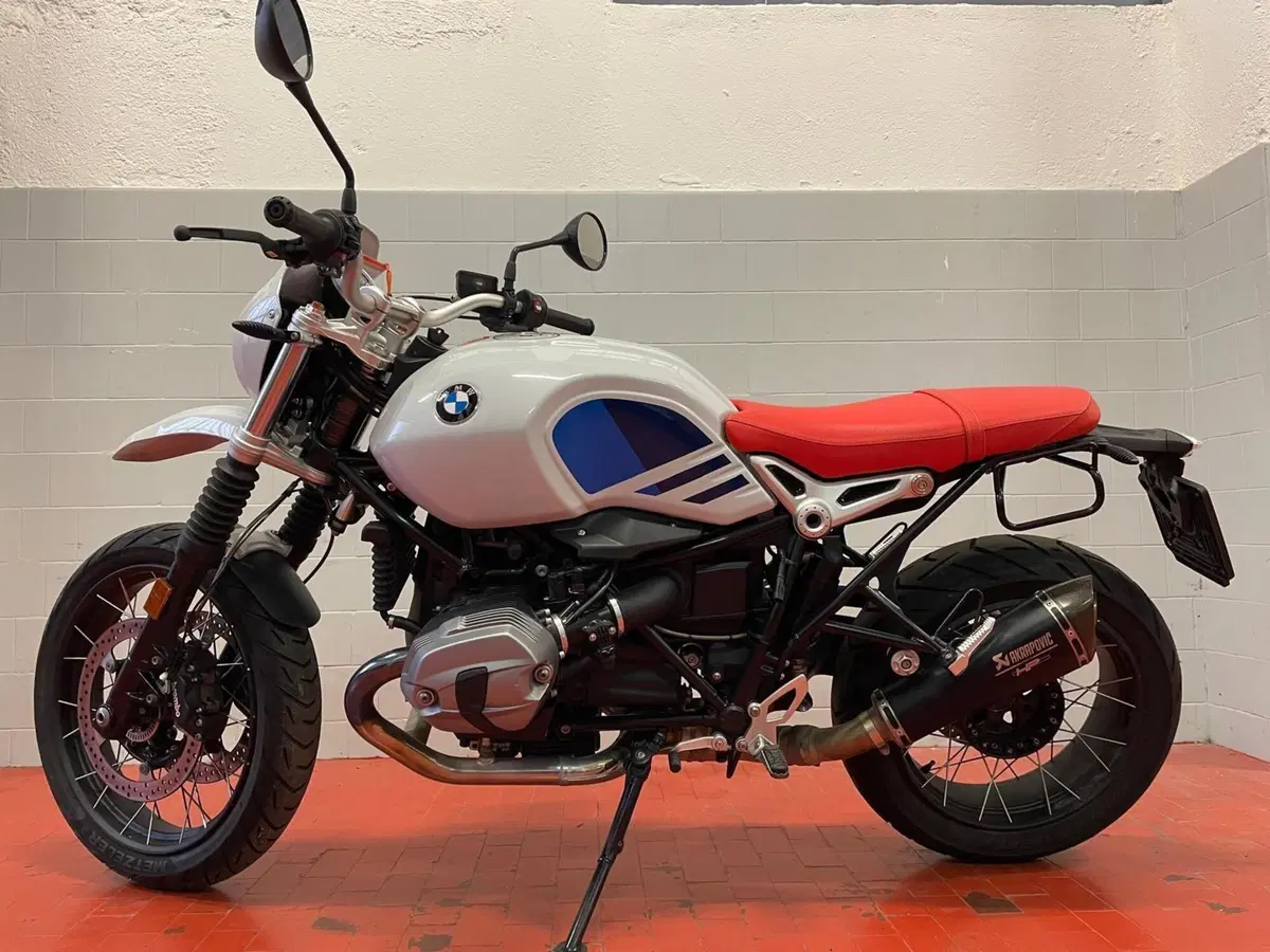 Bmw R nineT Urban GS 1200 - Edition 40 Years GS (2021) (2)