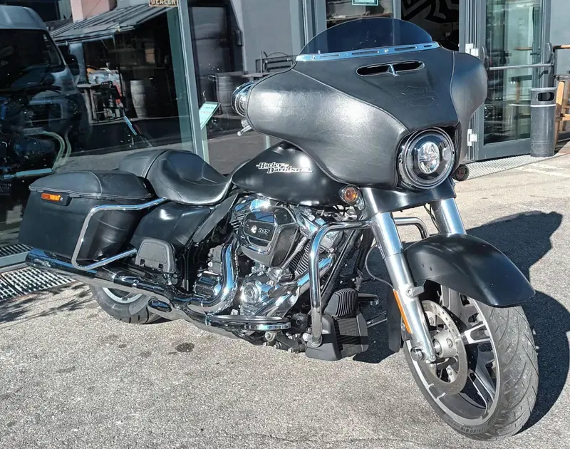 Harley-Davidson 107 Street Glide Special (2017 - 19) - FLHXS