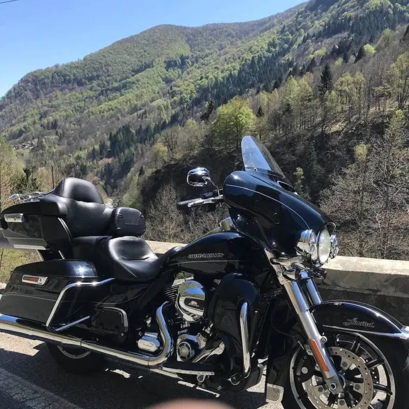 Harley-Davidson 1690 Electra Glide Ultra Limited (2016) - FLHTK (3)