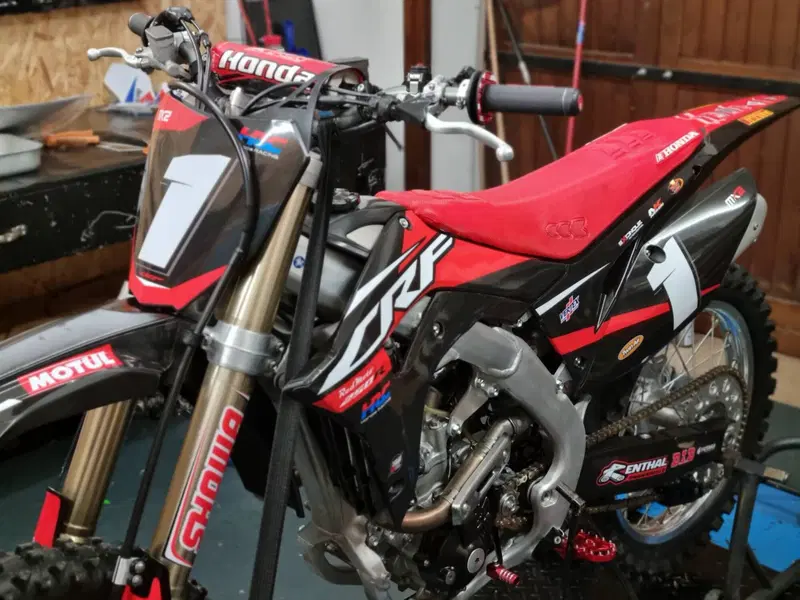 Honda CRF 250R (2020) (6)