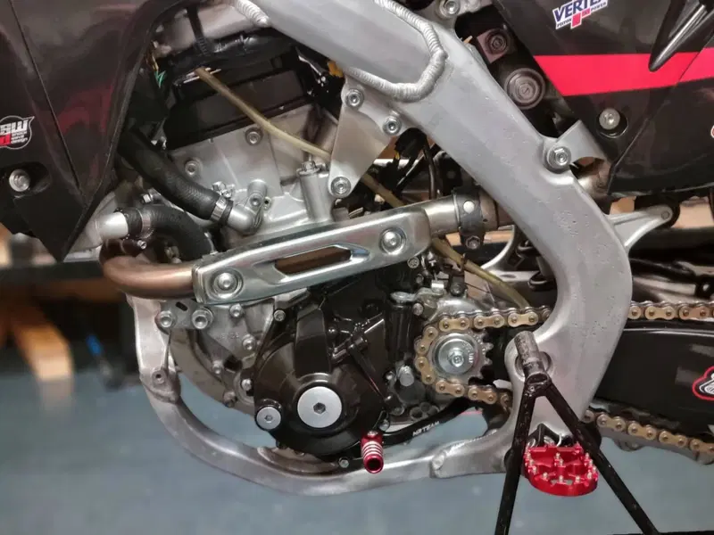 Honda CRF 250R (2020) (7)