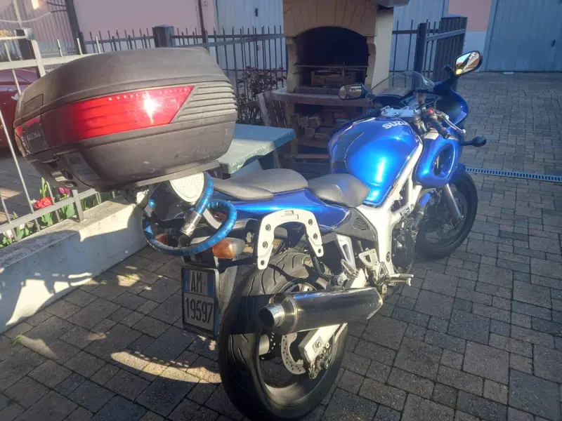 Suzuki SV 650 (1999 - 02) (6)