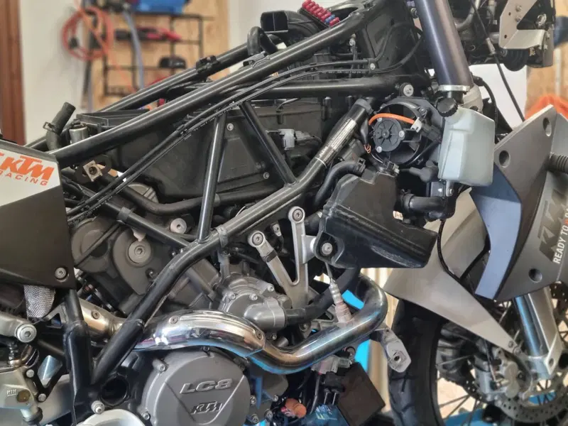 KTM 990 Adventure (2006 - 08) (17)