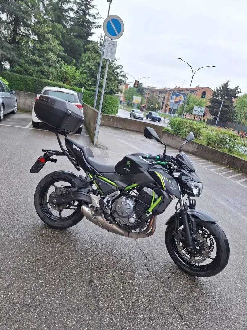 Kawasaki Z 650 (2017 - 19) (4)