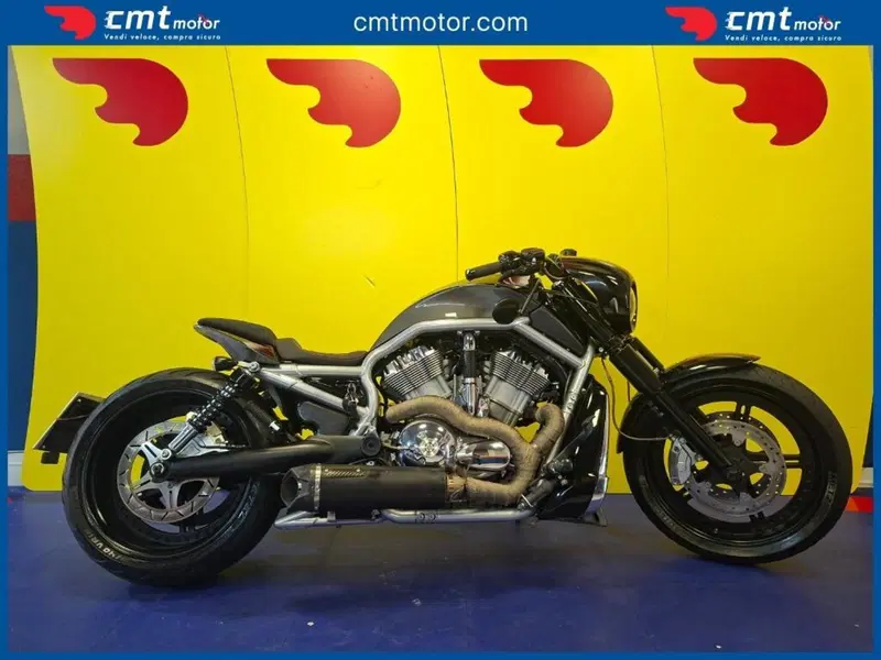 Harley-Davidson 1130 V-Rod (2006) - VRSCA
