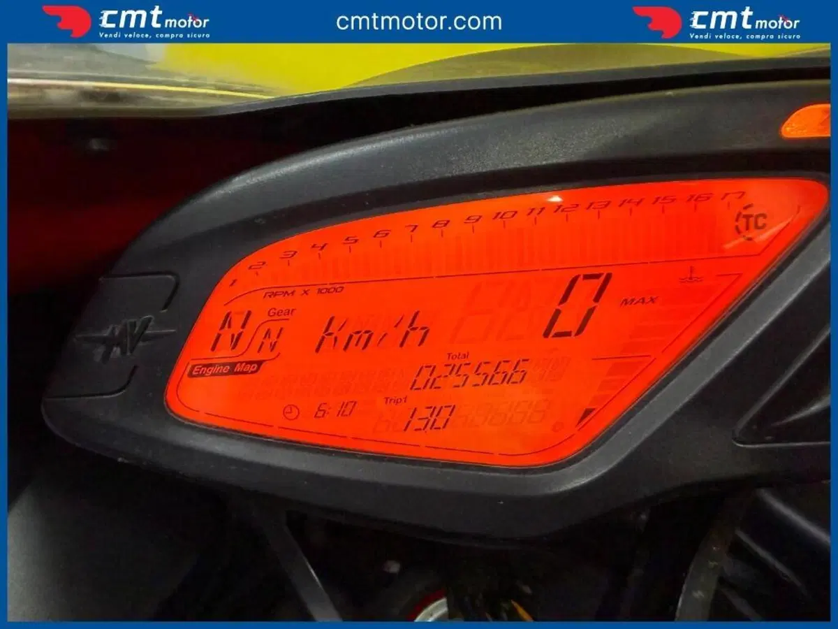 MV Agusta F3 675 (2011 - 15) (5)