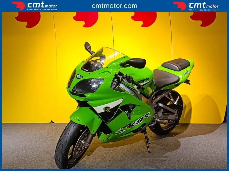 Kawasaki Ninja 900 ZX-9R (2002 - 05) (4)