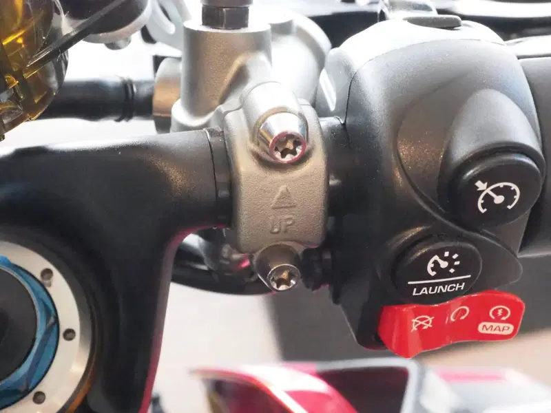 MV Agusta Brutale 1000 RR (2021 - 25) (18)