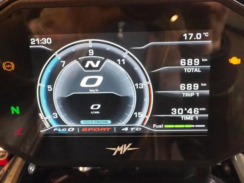 MV Agusta Brutale 1000 RR (2021 - 25) (19)