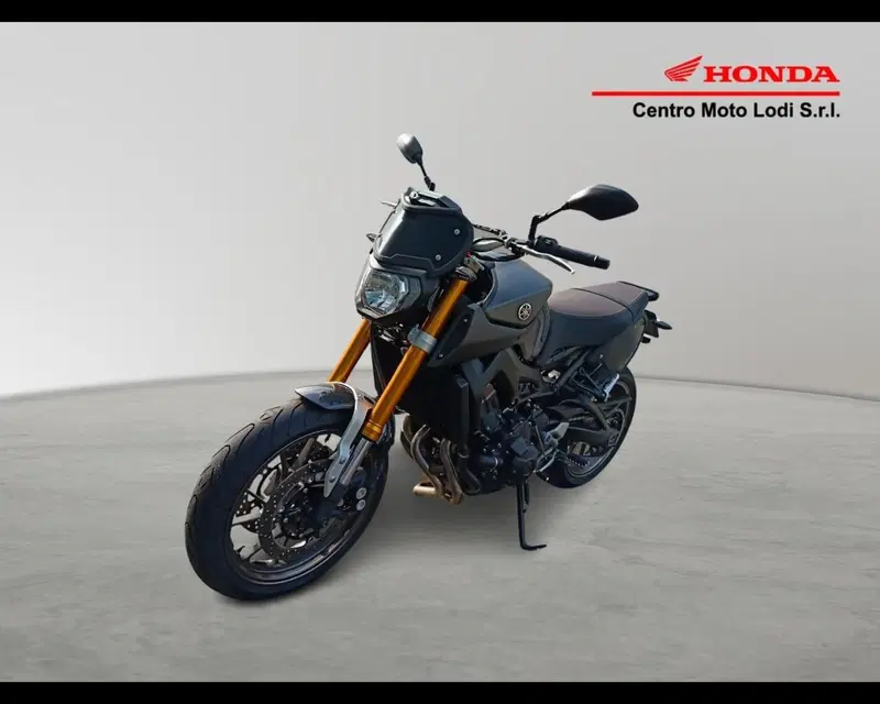 Yamaha MT-09 (2013 - 15) (4)