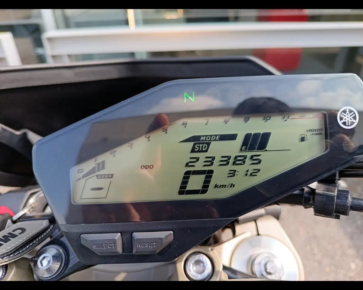Yamaha MT-09 (2013 - 15) (5)
