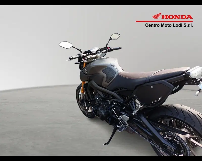 Yamaha MT-09 (2013 - 15) (6)