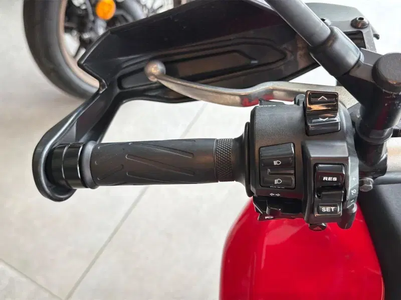 Yamaha MT-09 (2021 - 23) (5)