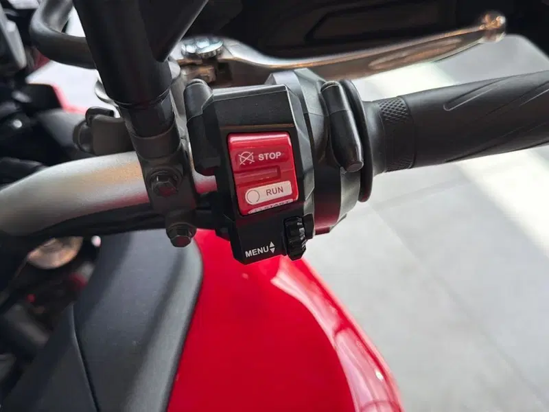 Yamaha MT-09 (2021 - 23) (8)