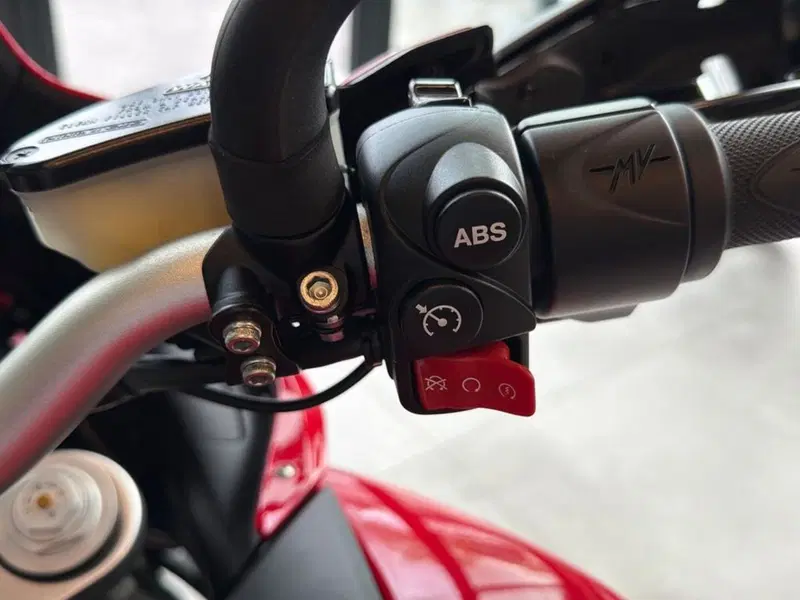 MV Agusta Turismo Veloce 800 (2017 - 2019) (8)