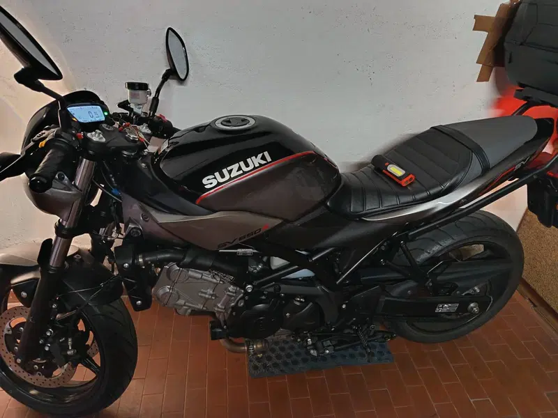 Suzuki SV 650 X (2018 - 20) (6)