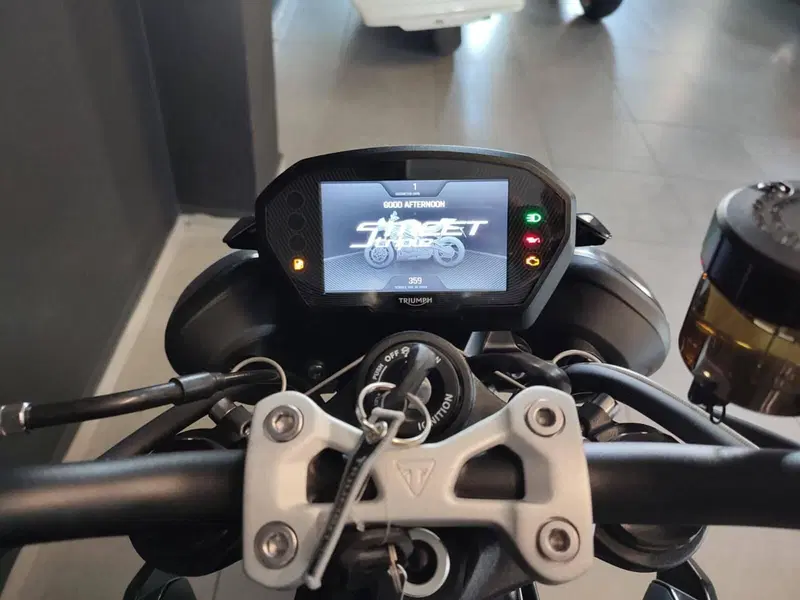 Triumph Street Triple 765 RS (2023 - 26) (5)