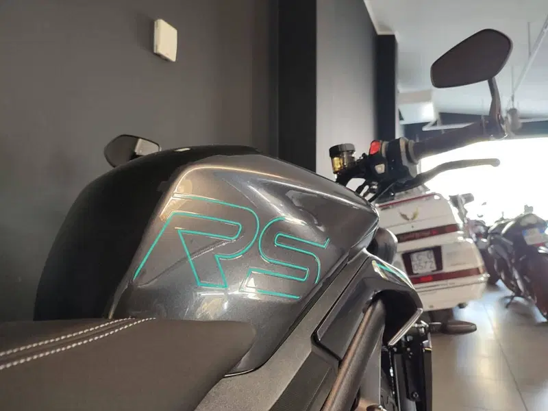 Triumph Street Triple 765 RS (2023 - 26) (6)
