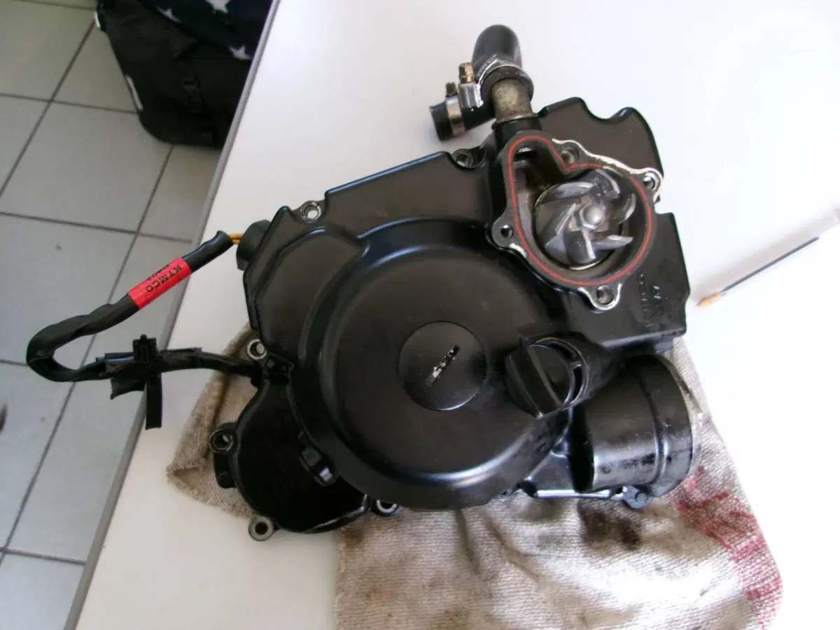 CARTER DESTRO LEA7 COMPLETO KYMCO DOWNTOWN 300 (2)