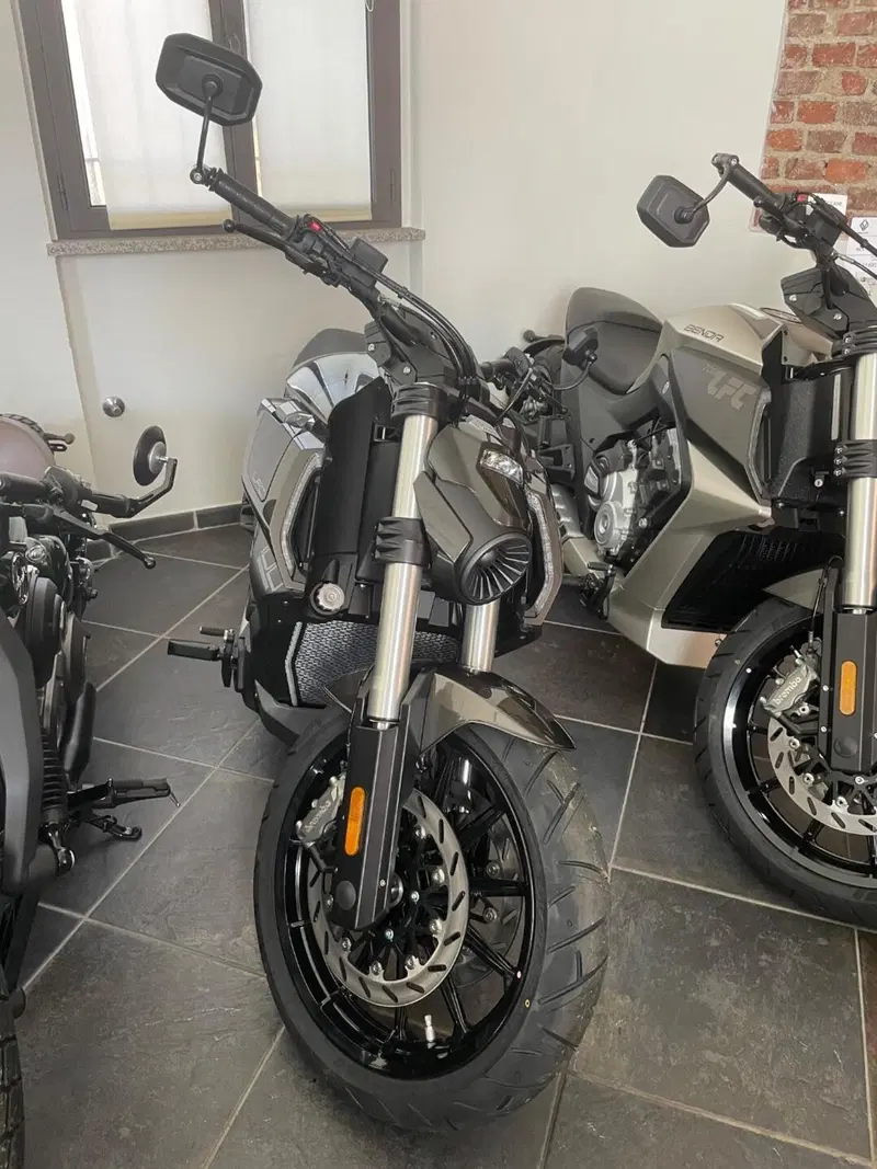 Benda Motorcycles LFC 700 Pro (2026) (2)