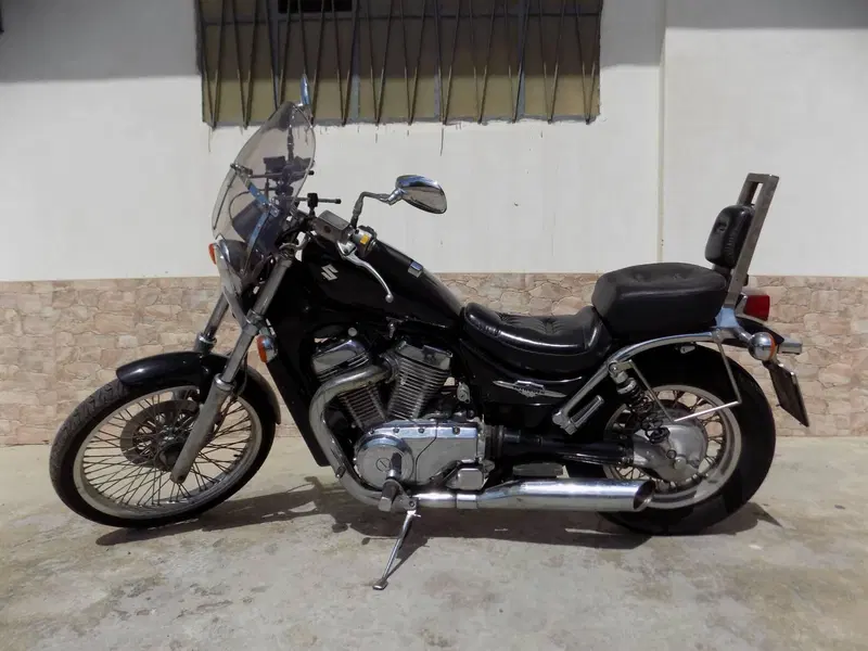 Suzuki VS 600 GL Intruder (1995 - 96)