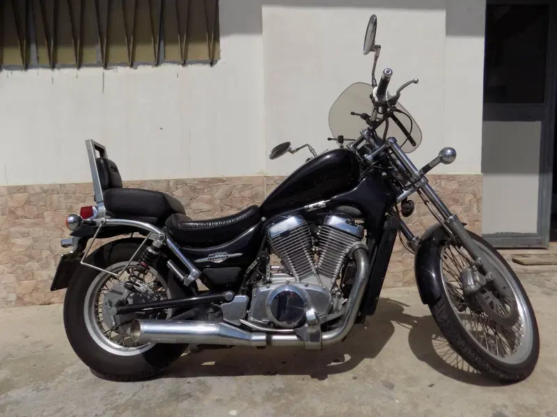 Suzuki VS 600 GL Intruder (1995 - 96) (9)