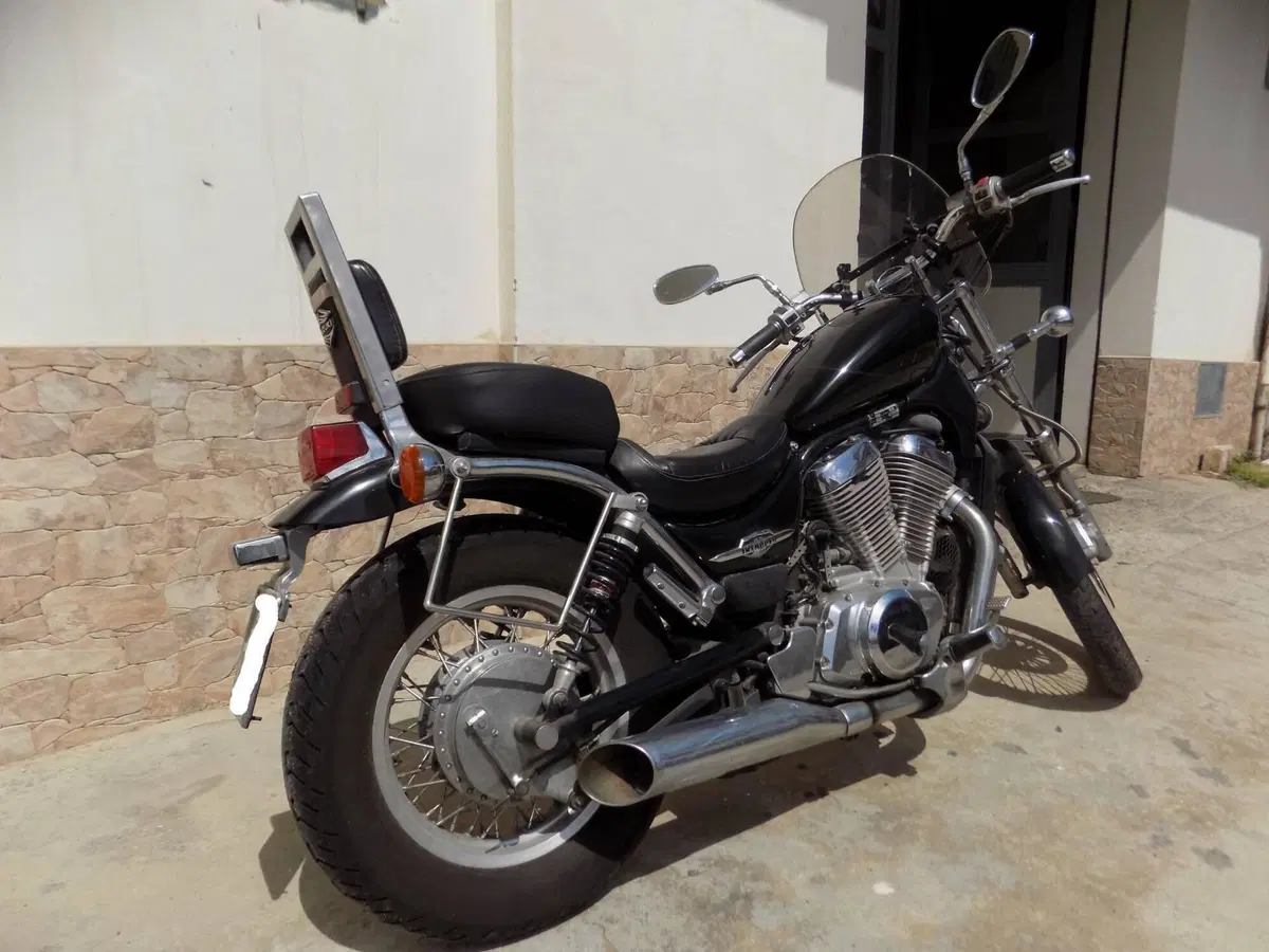 Suzuki VS 600 GL Intruder (1995 - 96) (11)