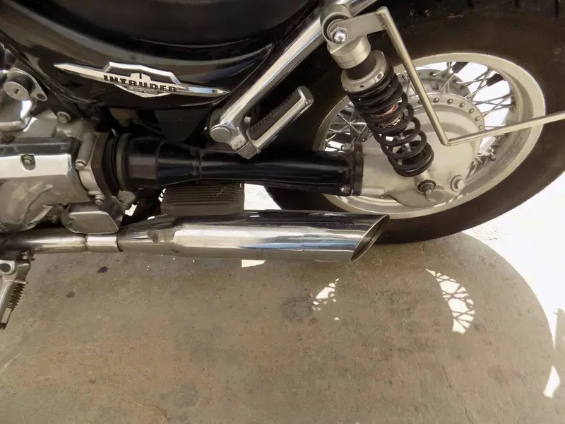 Suzuki VS 600 GL Intruder (1995 - 96) (14)