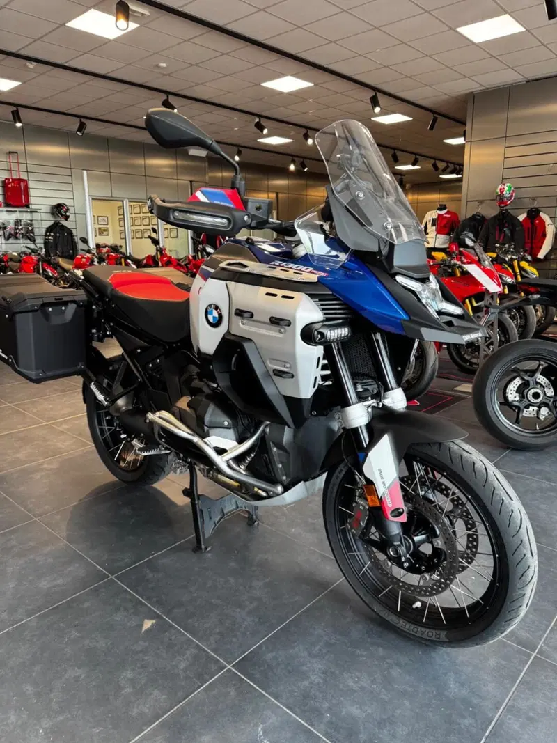 Bmw R 1300 GS Adventure Trophy (2025 - 26) (3)