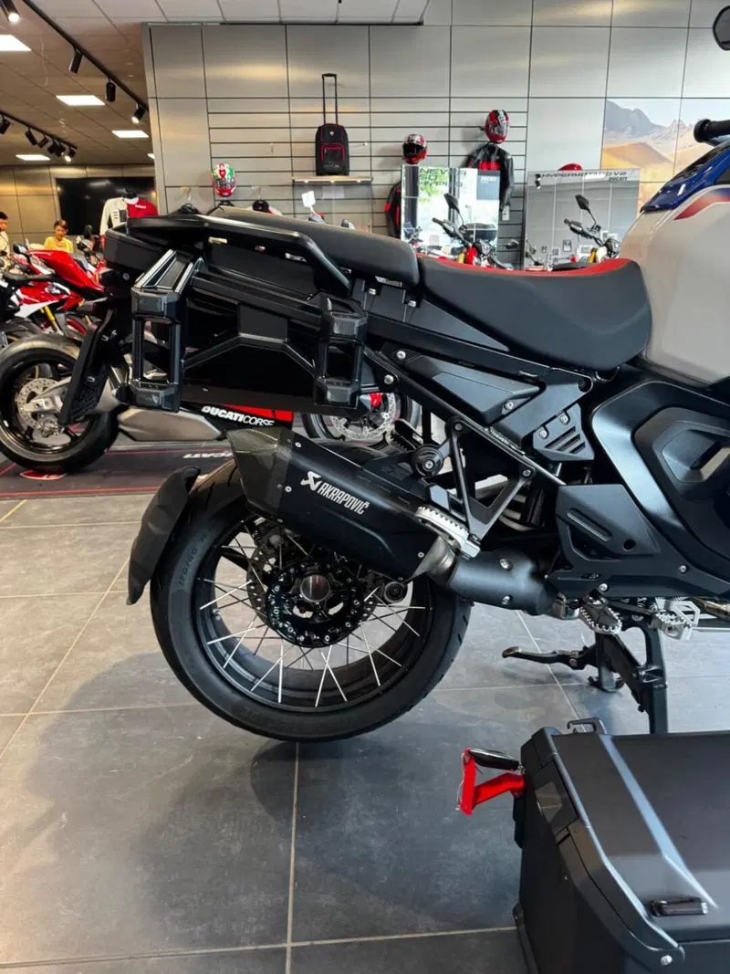 Bmw R 1300 GS Adventure Trophy (2025 - 26) (5)