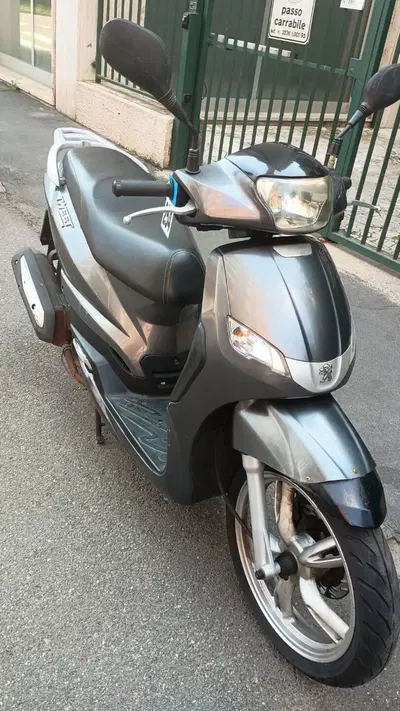 Peugeot Tweet 125 (2014 - 17) usata